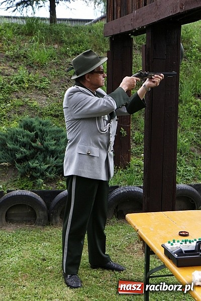 Zdjęcie w galerii na portalu naszraciborz.pl: Strzelanie kr&oacute;lewskie: Antoni Książek nowym raciborskim kr&oacute;lem kurkowym! wiadomości z regionu