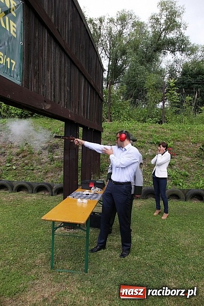 Zdjęcie w galerii na portalu naszraciborz.pl: Strzelanie kr&oacute;lewskie: Antoni Książek nowym raciborskim kr&oacute;lem kurkowym! wiadomości z regionu
