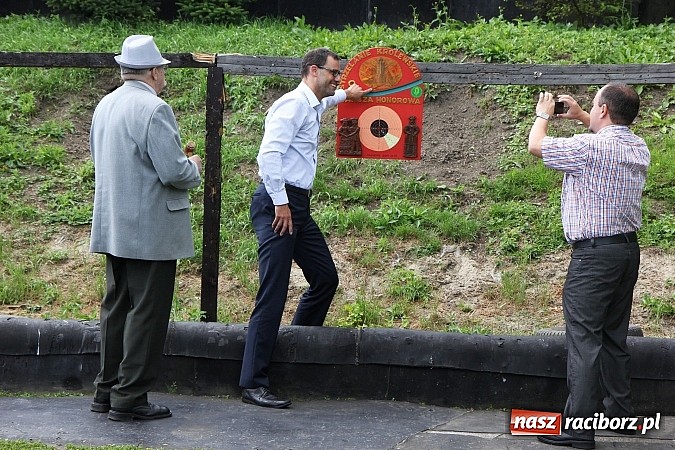Zdjęcie w galerii na portalu naszraciborz.pl: Strzelanie kr&oacute;lewskie: Antoni Książek nowym raciborskim kr&oacute;lem kurkowym! wiadomości z regionu