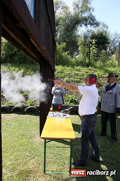 Zdjęcie w galerii na portalu naszraciborz.pl: Strzelanie kr&oacute;lewskie: Antoni Książek nowym raciborskim kr&oacute;lem kurkowym! wiadomości z regionu