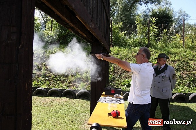Zdjęcie w galerii na portalu naszraciborz.pl: Strzelanie kr&oacute;lewskie: Antoni Książek nowym raciborskim kr&oacute;lem kurkowym! wiadomości z regionu
