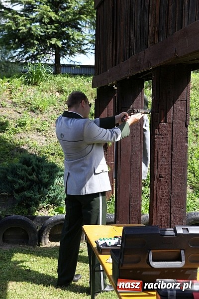 Zdjęcie w galerii na portalu naszraciborz.pl: Strzelanie kr&oacute;lewskie: Antoni Książek nowym raciborskim kr&oacute;lem kurkowym! wiadomości z regionu