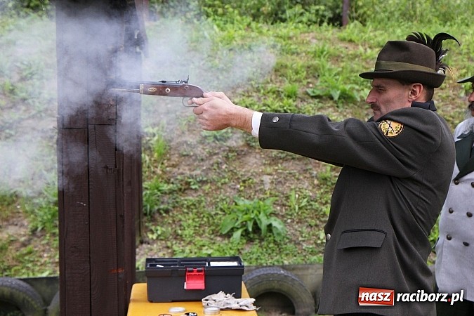 Zdjęcie w galerii na portalu naszraciborz.pl: Strzelanie kr&oacute;lewskie: Antoni Książek nowym raciborskim kr&oacute;lem kurkowym! wiadomości z regionu