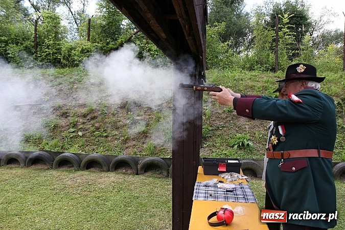 Zdjęcie w galerii na portalu naszraciborz.pl: Strzelanie kr&oacute;lewskie: Antoni Książek nowym raciborskim kr&oacute;lem kurkowym! wiadomości z regionu