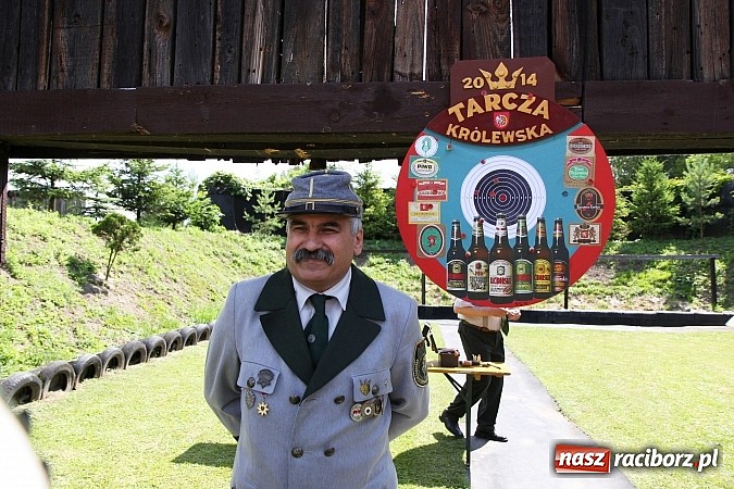 Zdjęcie w galerii na portalu naszraciborz.pl: Strzelanie kr&oacute;lewskie: Antoni Książek nowym raciborskim kr&oacute;lem kurkowym! wiadomości z regionu