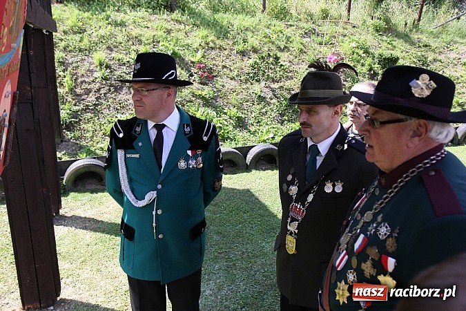 Zdjęcie w galerii na portalu naszraciborz.pl: Strzelanie kr&oacute;lewskie: Antoni Książek nowym raciborskim kr&oacute;lem kurkowym! wiadomości z regionu
