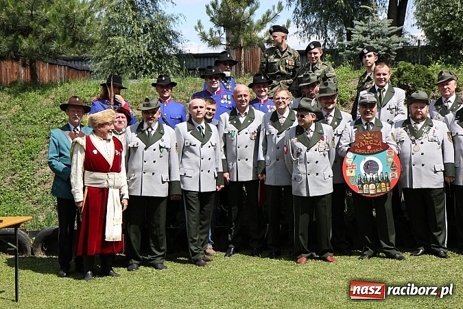 Zdjęcie w galerii na portalu naszraciborz.pl: Strzelanie kr&oacute;lewskie: Antoni Książek nowym raciborskim kr&oacute;lem kurkowym! wiadomości z regionu