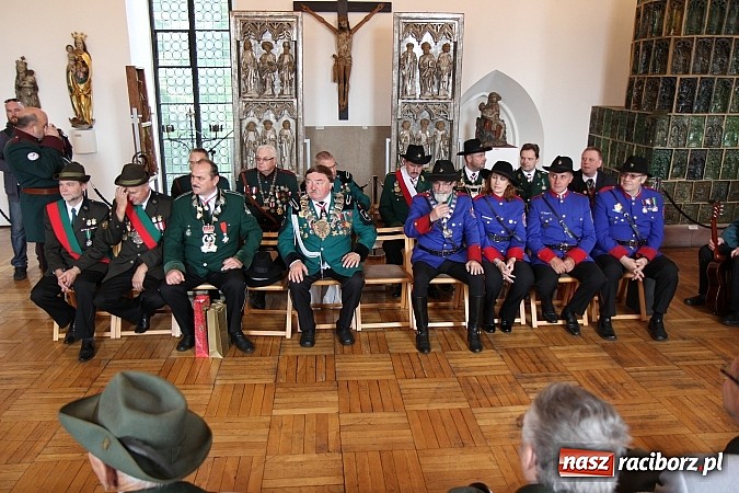 Zdjęcie w galerii na portalu naszraciborz.pl: Strzelanie kr&oacute;lewskie: Antoni Książek nowym raciborskim kr&oacute;lem kurkowym! wiadomości z regionu