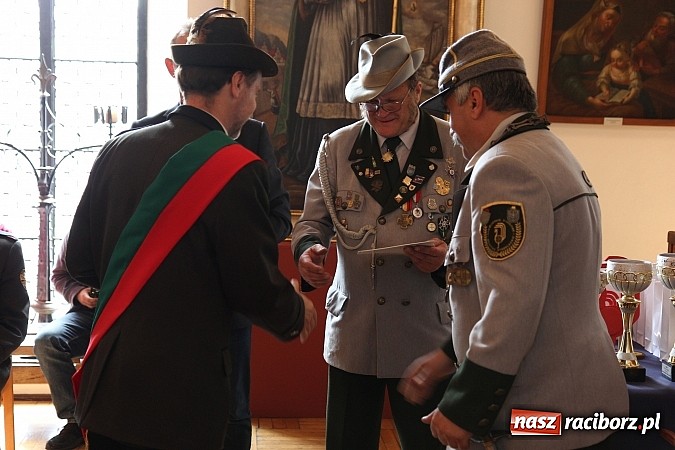 Zdjęcie w galerii na portalu naszraciborz.pl: Strzelanie kr&oacute;lewskie: Antoni Książek nowym raciborskim kr&oacute;lem kurkowym! wiadomości z regionu