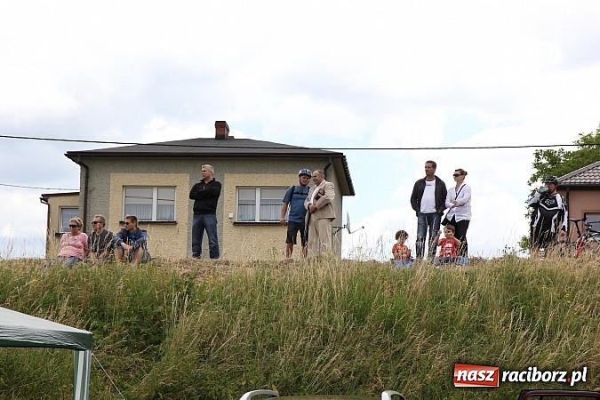 Zdjęcie w galerii na portalu naszraciborz.pl: Latać każdy może, czyli VII Międzynarodowy Piknik Modelarski w Raciborzu wiadomości z regionu