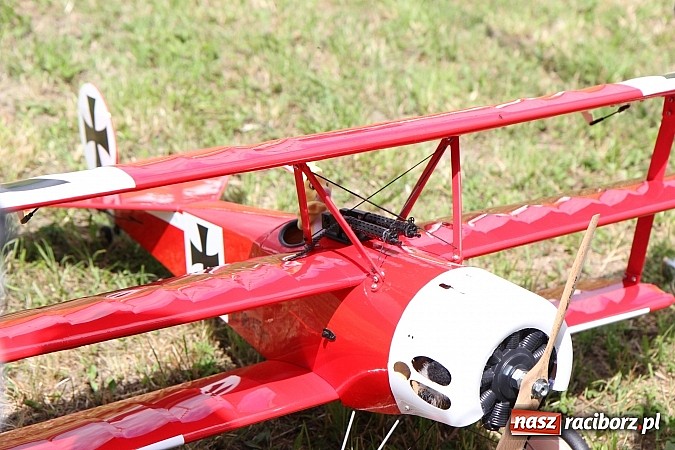Zdjęcie w galerii na portalu naszraciborz.pl: Latać każdy może, czyli VII Międzynarodowy Piknik Modelarski w Raciborzu wiadomości z regionu