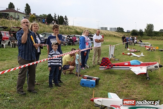 Zdjęcie w galerii na portalu naszraciborz.pl: Latać każdy może, czyli VII Międzynarodowy Piknik Modelarski w Raciborzu wiadomości z regionu