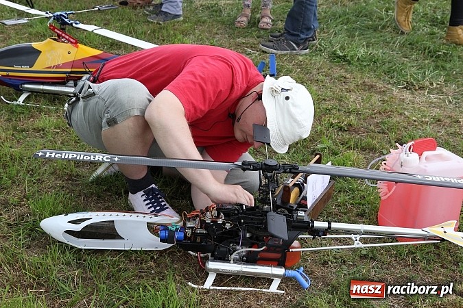 Zdjęcie w galerii na portalu naszraciborz.pl: Latać każdy może, czyli VII Międzynarodowy Piknik Modelarski w Raciborzu wiadomości z regionu