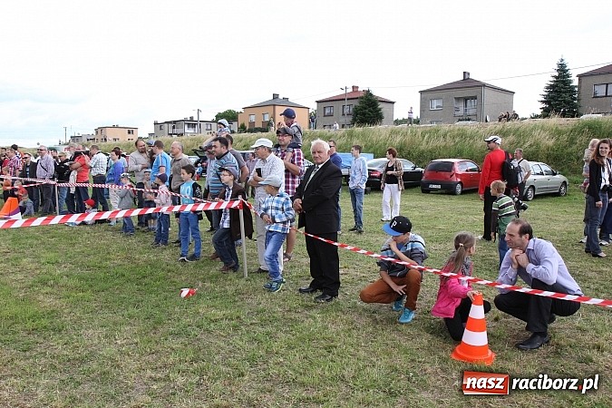 Zdjęcie w galerii na portalu naszraciborz.pl: Latać każdy może, czyli VII Międzynarodowy Piknik Modelarski w Raciborzu wiadomości z regionu