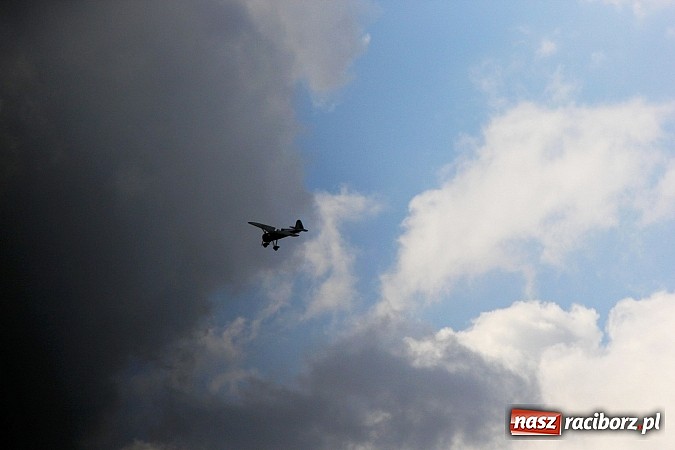 Zdjęcie w galerii na portalu naszraciborz.pl: Latać każdy może, czyli VII Międzynarodowy Piknik Modelarski w Raciborzu wiadomości z regionu