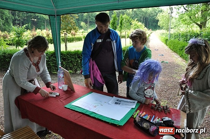 Zdjęcie w galerii na portalu naszraciborz.pl: II Bajkowy Las - spora frekwencja na leśnych duktach. Świetna zabawa na kempingu Obora wiadomości z regionu