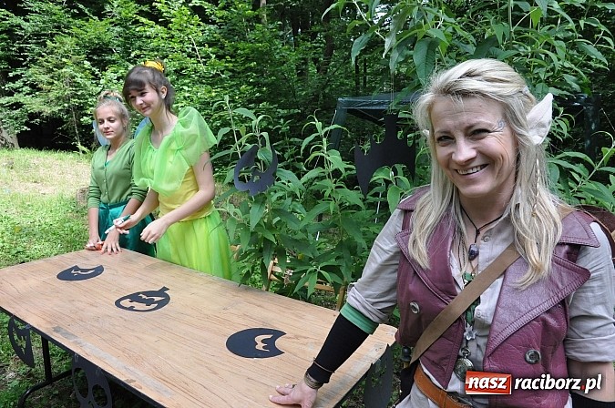 Zdjęcie w galerii na portalu naszraciborz.pl: II Bajkowy Las - spora frekwencja na leśnych duktach. Świetna zabawa na kempingu Obora wiadomości z regionu