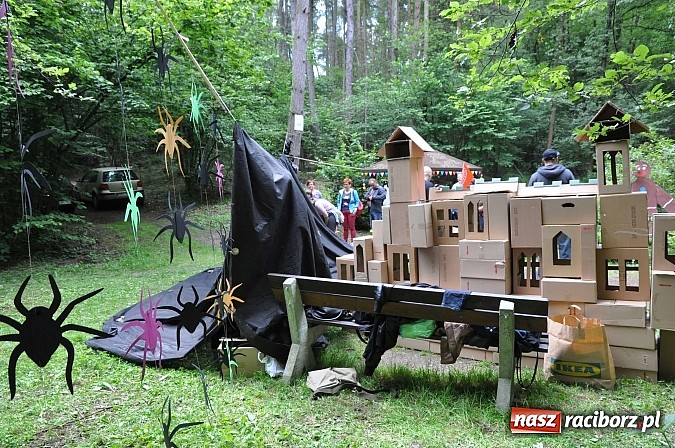 Zdjęcie w galerii na portalu naszraciborz.pl: II Bajkowy Las - spora frekwencja na leśnych duktach. Świetna zabawa na kempingu Obora wiadomości z regionu