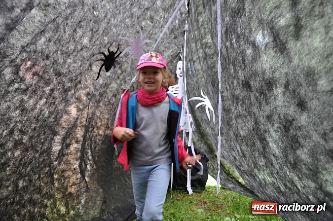 Zdjęcie w galerii na portalu naszraciborz.pl: II Bajkowy Las - spora frekwencja na leśnych duktach. Świetna zabawa na kempingu Obora wiadomości z regionu