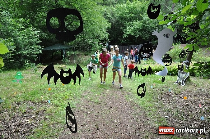 Zdjęcie w galerii na portalu naszraciborz.pl: II Bajkowy Las - spora frekwencja na leśnych duktach. Świetna zabawa na kempingu Obora wiadomości z regionu