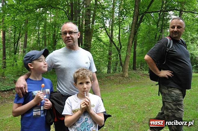Zdjęcie w galerii na portalu naszraciborz.pl: II Bajkowy Las - spora frekwencja na leśnych duktach. Świetna zabawa na kempingu Obora wiadomości z regionu