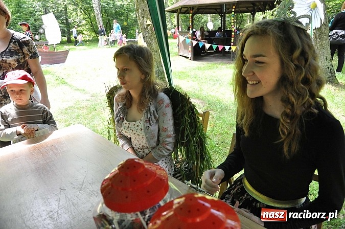 Zdjęcie w galerii na portalu naszraciborz.pl: II Bajkowy Las - spora frekwencja na leśnych duktach. Świetna zabawa na kempingu Obora wiadomości z regionu