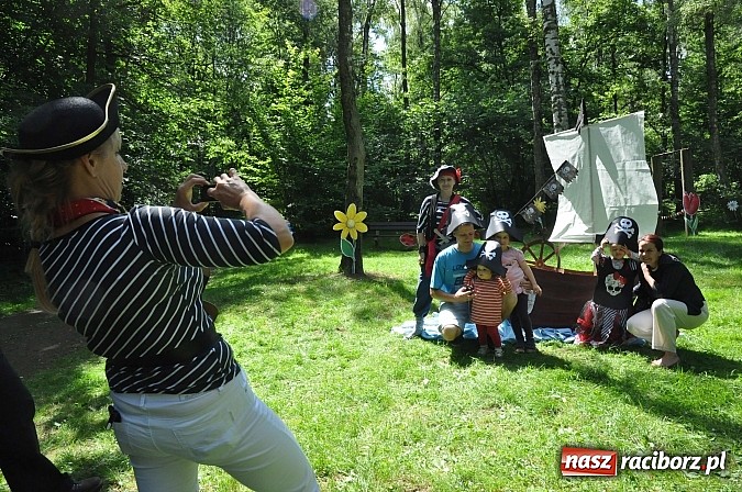 Zdjęcie w galerii na portalu naszraciborz.pl: II Bajkowy Las - spora frekwencja na leśnych duktach. Świetna zabawa na kempingu Obora wiadomości z regionu