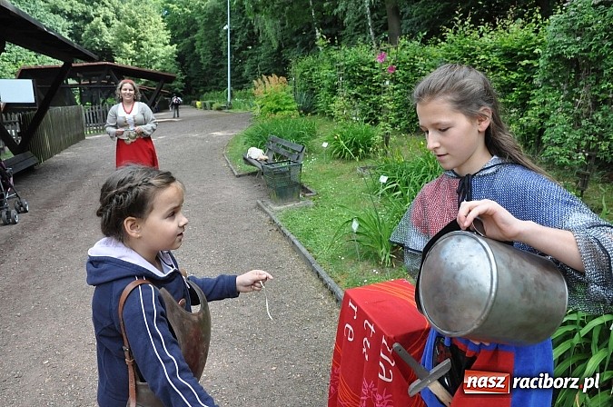 Zdjęcie w galerii na portalu naszraciborz.pl: II Bajkowy Las - spora frekwencja na leśnych duktach. Świetna zabawa na kempingu Obora wiadomości z regionu