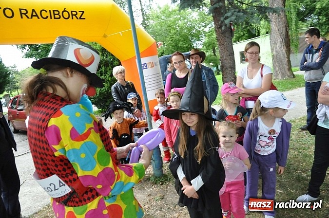 Zdjęcie w galerii na portalu naszraciborz.pl: II Bajkowy Las - spora frekwencja na leśnych duktach. Świetna zabawa na kempingu Obora wiadomości z regionu