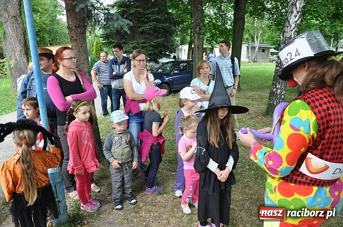 Zdjęcie w galerii na portalu naszraciborz.pl: II Bajkowy Las - spora frekwencja na leśnych duktach. Świetna zabawa na kempingu Obora wiadomości z regionu
