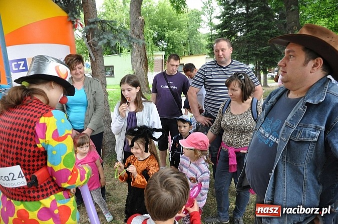 Zdjęcie w galerii na portalu naszraciborz.pl: II Bajkowy Las - spora frekwencja na leśnych duktach. Świetna zabawa na kempingu Obora wiadomości z regionu