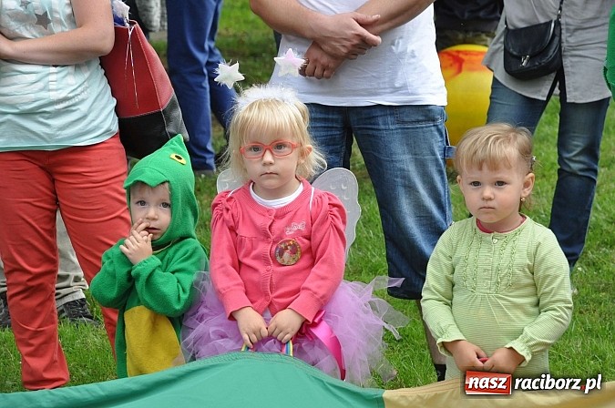 Zdjęcie w galerii na portalu naszraciborz.pl: II Bajkowy Las - spora frekwencja na leśnych duktach. Świetna zabawa na kempingu Obora wiadomości z regionu