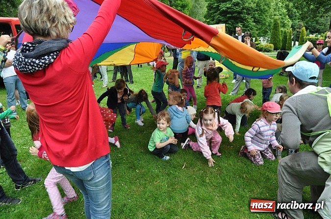 Zdjęcie w galerii na portalu naszraciborz.pl: II Bajkowy Las - spora frekwencja na leśnych duktach. Świetna zabawa na kempingu Obora wiadomości z regionu