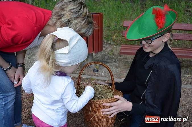 Zdjęcie w galerii na portalu naszraciborz.pl: II Bajkowy Las - spora frekwencja na leśnych duktach. Świetna zabawa na kempingu Obora wiadomości z regionu