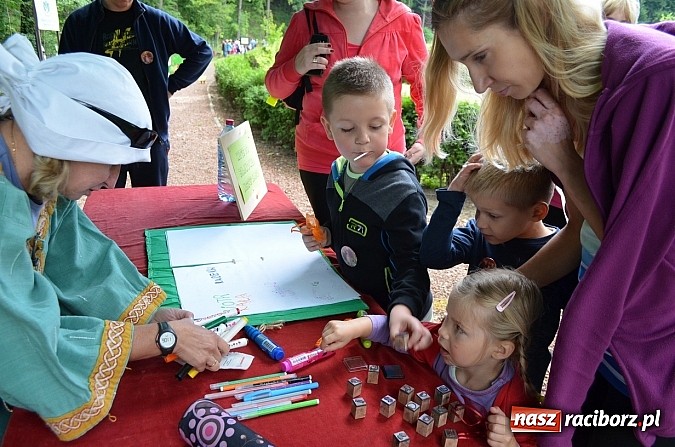 Zdjęcie w galerii na portalu naszraciborz.pl: II Bajkowy Las - spora frekwencja na leśnych duktach. Świetna zabawa na kempingu Obora wiadomości z regionu