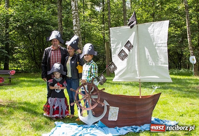 Zdjęcie w galerii na portalu naszraciborz.pl: II Bajkowy Las - spora frekwencja na leśnych duktach. Świetna zabawa na kempingu Obora wiadomości z regionu