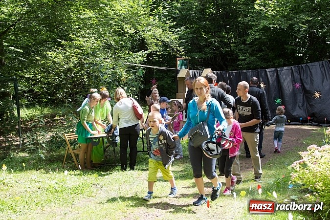 Zdjęcie w galerii na portalu naszraciborz.pl: II Bajkowy Las - spora frekwencja na leśnych duktach. Świetna zabawa na kempingu Obora wiadomości z regionu
