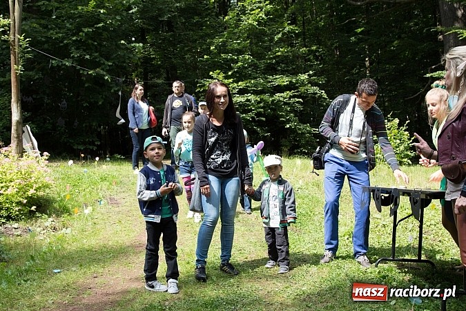 Zdjęcie w galerii na portalu naszraciborz.pl: II Bajkowy Las - spora frekwencja na leśnych duktach. Świetna zabawa na kempingu Obora wiadomości z regionu