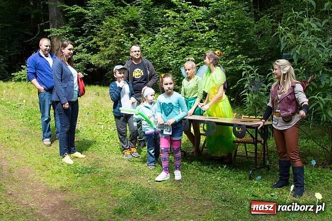 Zdjęcie w galerii na portalu naszraciborz.pl: II Bajkowy Las - spora frekwencja na leśnych duktach. Świetna zabawa na kempingu Obora wiadomości z regionu