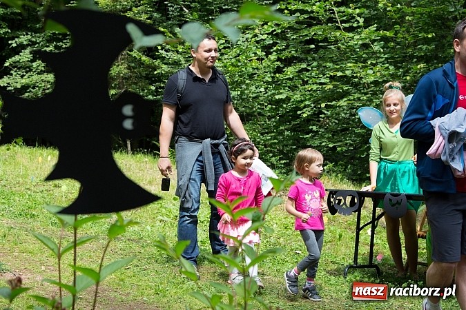 Zdjęcie w galerii na portalu naszraciborz.pl: II Bajkowy Las - spora frekwencja na leśnych duktach. Świetna zabawa na kempingu Obora wiadomości z regionu