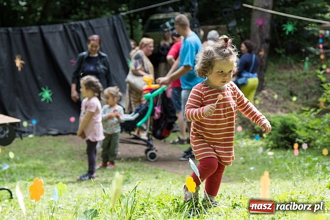 Zdjęcie w galerii na portalu naszraciborz.pl: II Bajkowy Las - spora frekwencja na leśnych duktach. Świetna zabawa na kempingu Obora wiadomości z regionu