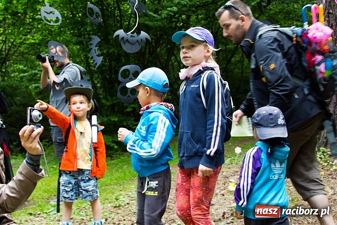 Zdjęcie w galerii na portalu naszraciborz.pl: II Bajkowy Las - spora frekwencja na leśnych duktach. Świetna zabawa na kempingu Obora wiadomości z regionu