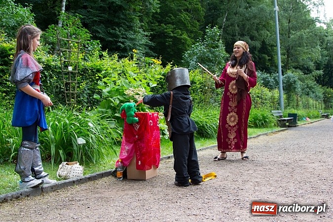 Zdjęcie w galerii na portalu naszraciborz.pl: II Bajkowy Las - spora frekwencja na leśnych duktach. Świetna zabawa na kempingu Obora wiadomości z regionu