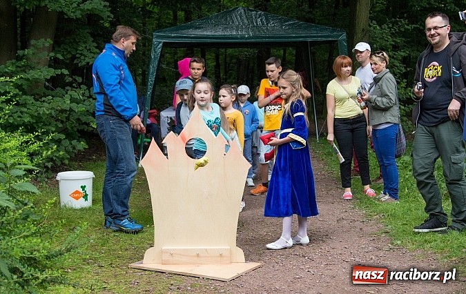 Zdjęcie w galerii na portalu naszraciborz.pl: II Bajkowy Las - spora frekwencja na leśnych duktach. Świetna zabawa na kempingu Obora wiadomości z regionu