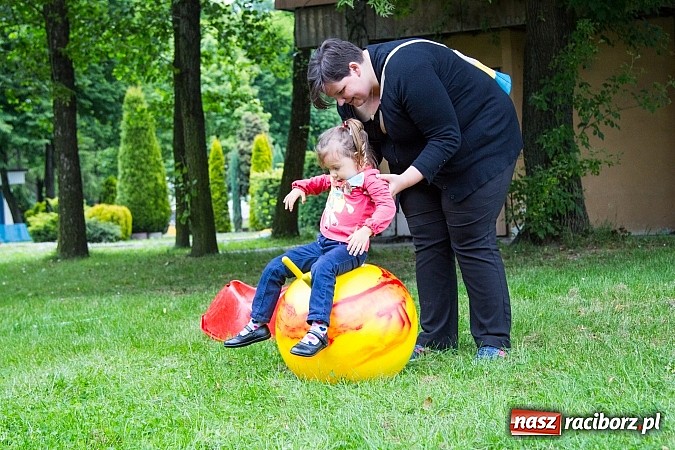 Zdjęcie w galerii na portalu naszraciborz.pl: II Bajkowy Las - spora frekwencja na leśnych duktach. Świetna zabawa na kempingu Obora wiadomości z regionu