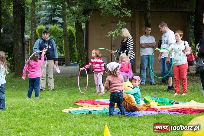 Zdjęcie w galerii na portalu naszraciborz.pl: II Bajkowy Las - spora frekwencja na leśnych duktach. Świetna zabawa na kempingu Obora wiadomości z regionu