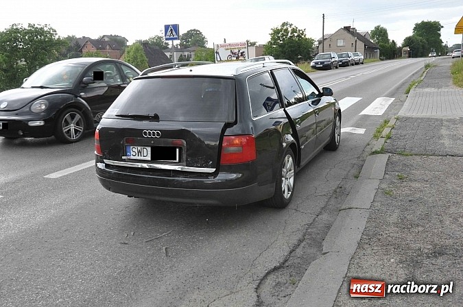 Zdjęcie w galerii na portalu naszraciborz.pl: Kraksa pomiędzy Kornowacem a Rzuchowem wiadomości z regionu