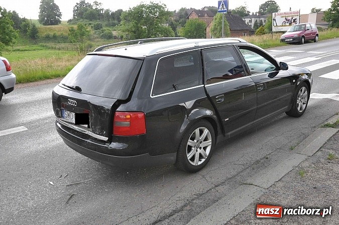 Zdjęcie w galerii na portalu naszraciborz.pl: Kraksa pomiędzy Kornowacem a Rzuchowem wiadomości z regionu