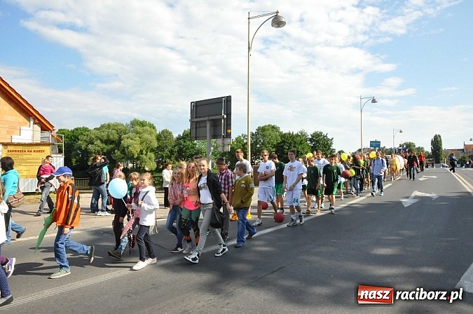 Zdjęcie w galerii na portalu naszraciborz.pl: Daniel Olbrychski jako król Jan III Sobieski na przemarszu z okazji Dni Raciborza wiadomości z regionu