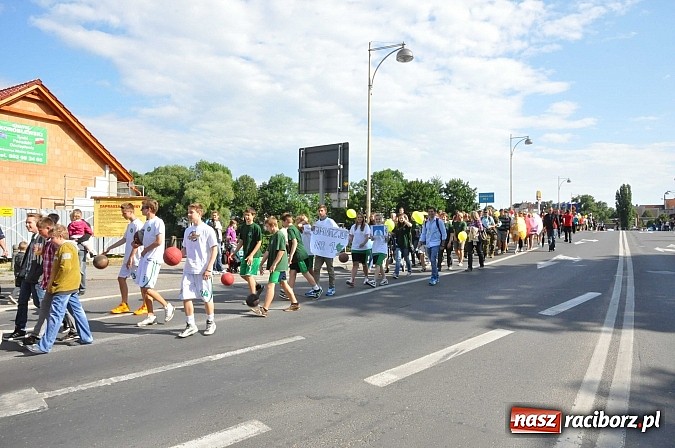 Zdjęcie w galerii na portalu naszraciborz.pl: Daniel Olbrychski jako król Jan III Sobieski na przemarszu z okazji Dni Raciborza wiadomości z regionu